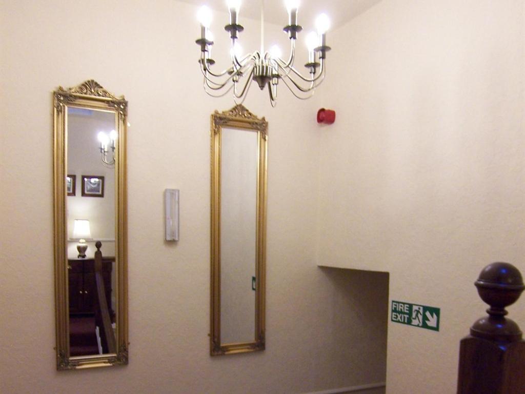 Powys Lodge Scarborough Exteriör bild